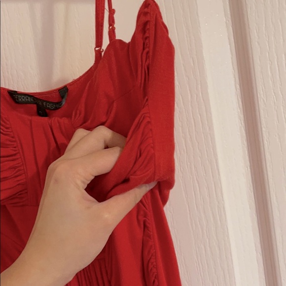 Vintage flowy red dress - Picture 3 of 3